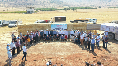 “Depremzede Çiftçimizin Yaralarını El Birliğiyle Sarıyoruz”